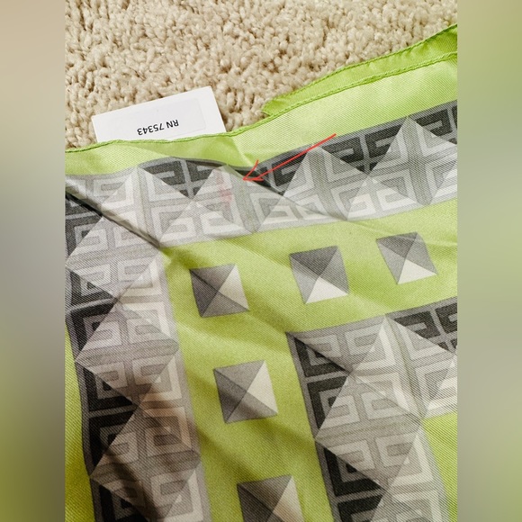 Pistachio Green G Logo Monogram Pure Silk Square Scarf By Givenchy - Picture 4 of 8